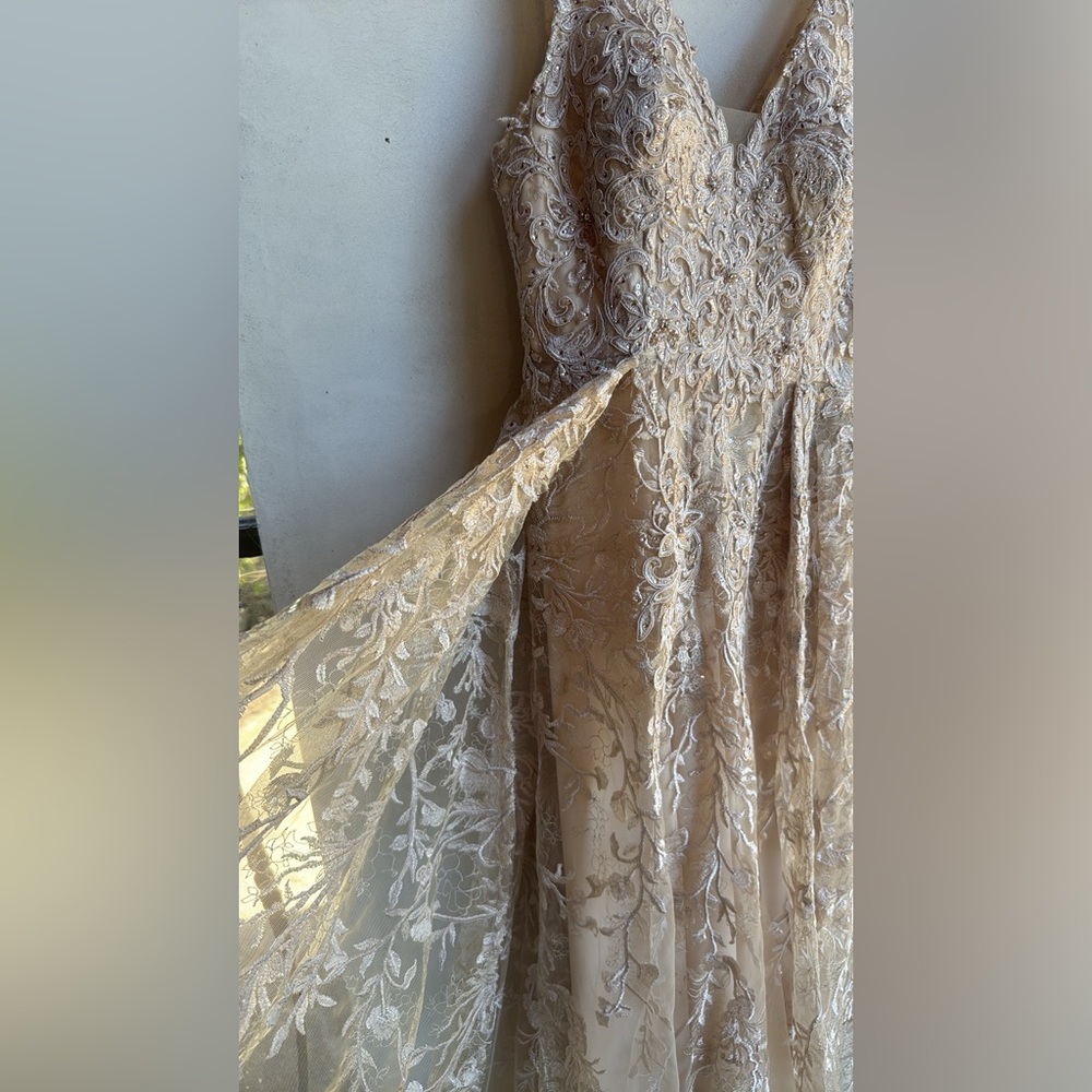 NWT LENOVIA wedding Gown dress mob mog champagne Cream Gold formal Lace M / L - Picture 7 of 17